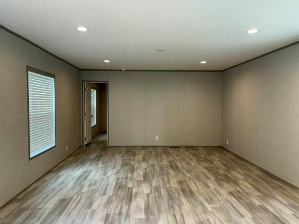 2024 Clayton The Maynardville Classic 76 Manufactured Home