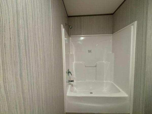 2024 Clayton The Maynardville Classic 76 Manufactured Home