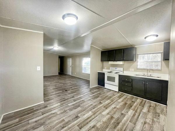 2004 Fleetwood Mobile Home