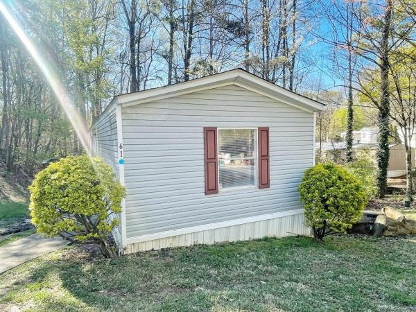 2004 Fleetwood Mobile Home