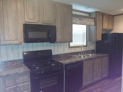 Mobile Home at 1001 Mayflower Road #156 South Bend, IN 46619