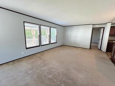 Photo 3 of 8 of home located at 16027 Windsor Lane Lot 147 Holly, MI 48442