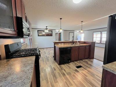 Photo 5 of 8 of home located at 16027 Windsor Lane Lot 147 Holly, MI 48442