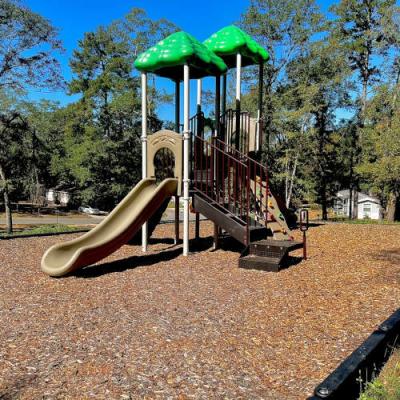 Photo 3 of 27 of home located at 200 Falcon Dr. Troy, AL 36079