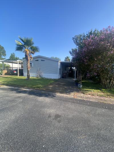 Photo 2 of 40 of home located at 9860 Brandywine Dr Navarre, FL 32566