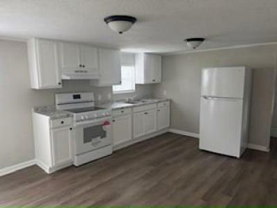 Photo 4 of 5 of home located at 10166 103rd Street, Lot #57 Jacksonville, FL 32210