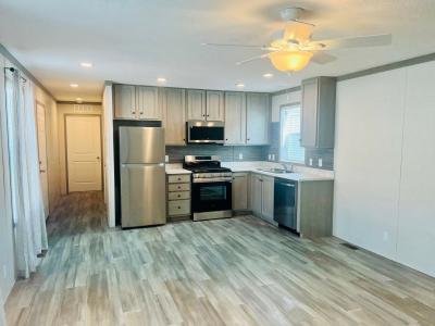 Photo 2 of 10 of home located at 300 Forrest Ave., Lot #107 Springfield, IL 62702