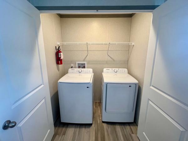 2025 Clayton 5216-4209 Adrenaline  Home