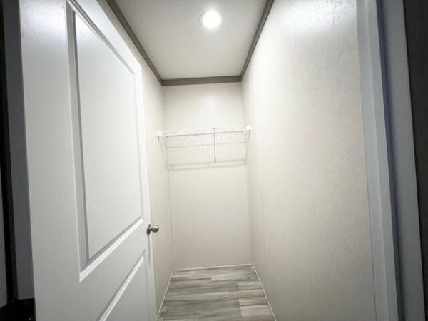 2025 Clayton 5216-4209 Adrenaline  Home