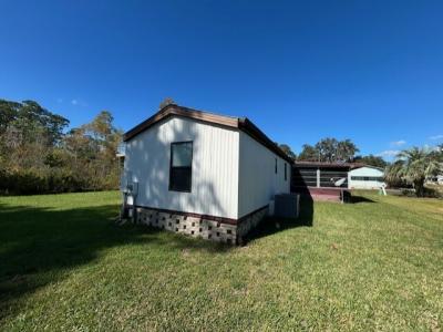 Photo 5 of 16 of home located at 201 Orchid Drive Fruitland Park, FL 34731