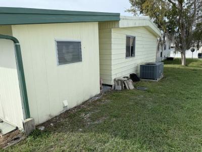 Photo 4 of 8 of home located at 193 Forest Ln Debary, FL 32713