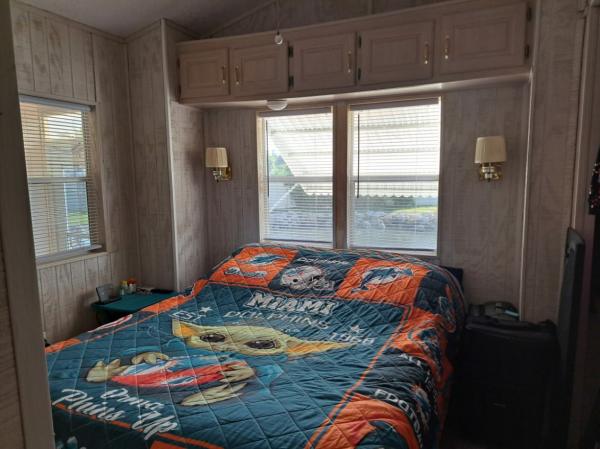 1993 VILL  Home