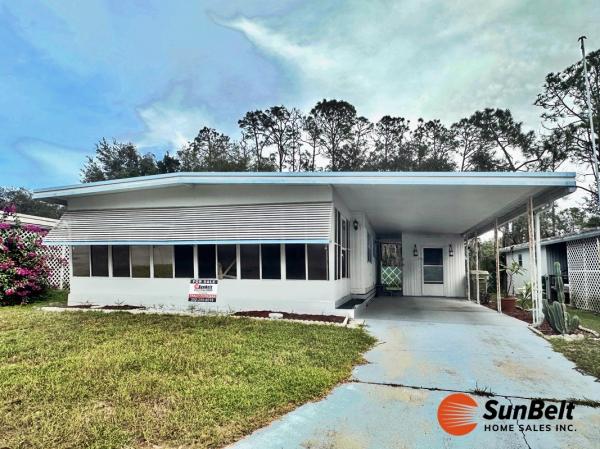 Photo 1 of 2 of home located at 736 Taffy Lane Leesburg, FL 34788