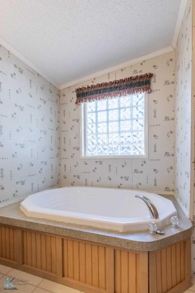 Photo 5 of 6 of home located at 4600 Coachlight Road #200 Abilene, TX 79603