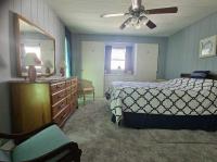 1972 SUNH Manufactured Home