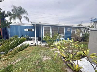 Photo 2 of 22 of home located at 2850 Nursery Rd. Clearwater, FL 33764