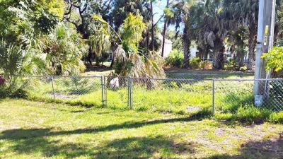 Photo 5 of 21 of home located at 7349 Ulmerton Rd. Largo, FL 33771