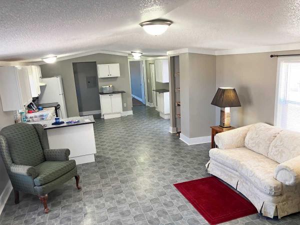 1992  Mobile Home For Sale