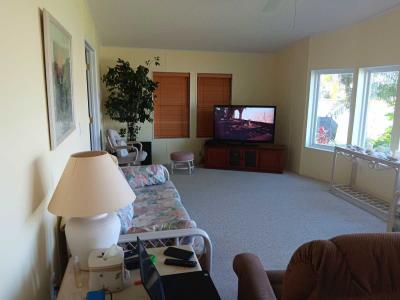 Photo 3 of 8 of home located at 587 Black Bear Rd Naples, FL 34113