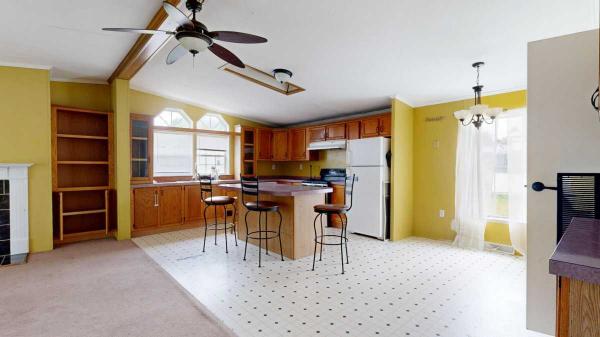 1996 Pine Grove Mobile Home