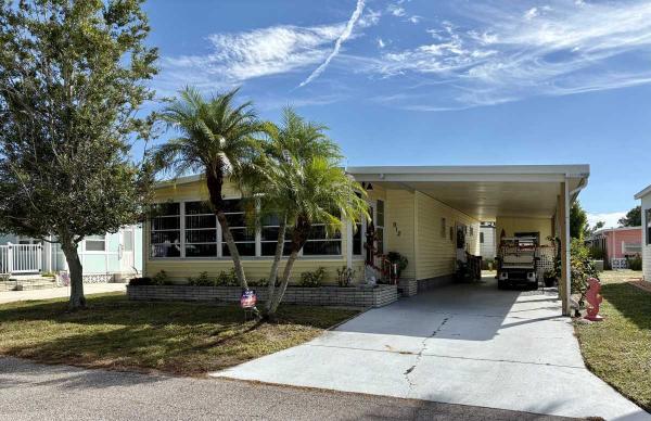 Photo 1 of 2 of home located at 912 Posadas W Venice, FL 34285