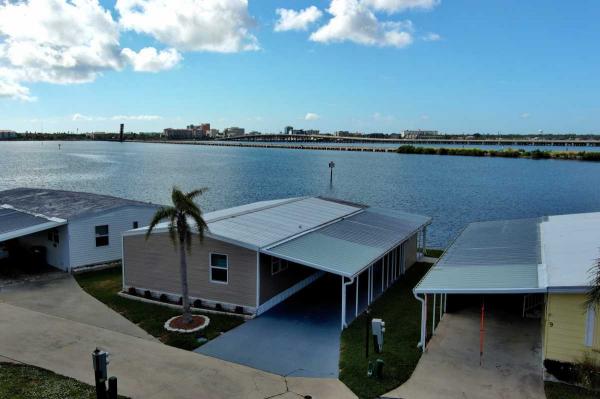 Photo 1 of 2 of home located at 327 3rd St Dr W #10 Palmetto, FL 34221