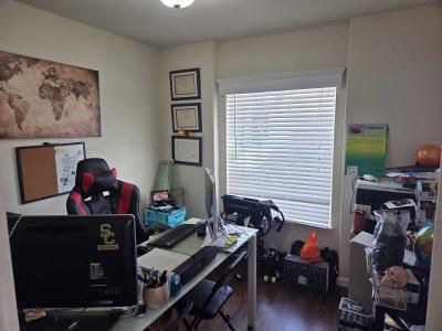 Photo 2 of 6 of home located at 10001 West Frontage Road, Space 40 South Gate, CA 90280