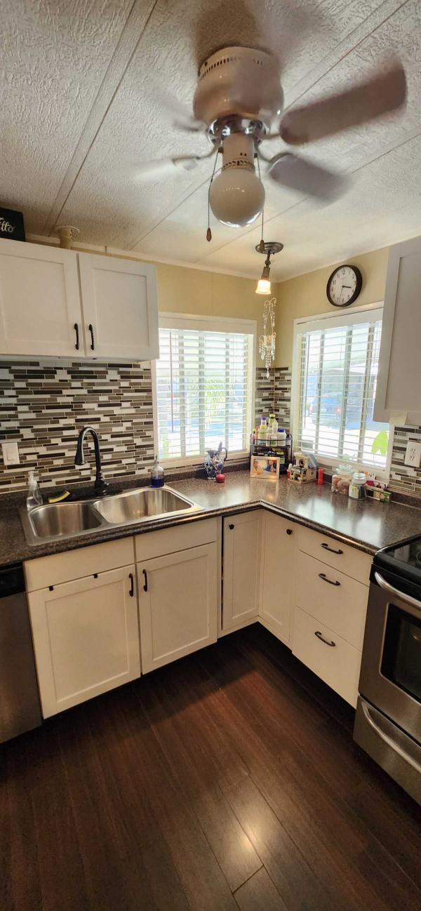 Photo 1 of 2 of home located at 3328 Bay Oaks Dr Sarasota, FL 34234