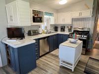 1985 Casa Manufactured Home