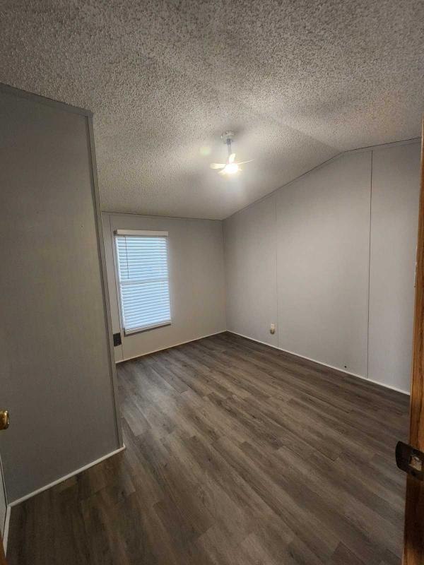 Commodore Mobile Home