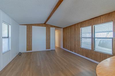 Photo 4 of 12 of home located at 2627 S. Lamb Blvd Las Vegas, NV 89121