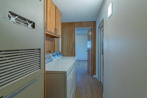 1985 Champion Manufactured Home