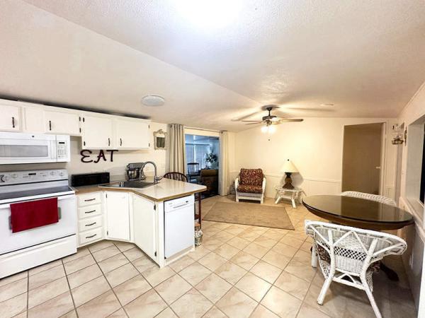 1988 Jefr Manufactured Home