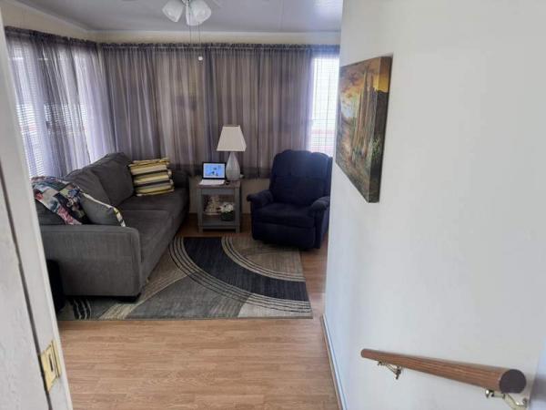 1988 Skyline Manufactured Home