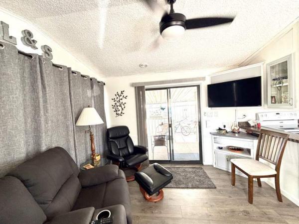 1989 Cavco Manufactured Home