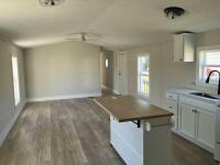 1997 HollyPark Manufactured Home