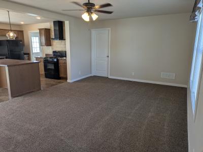 Photo 4 of 13 of home located at 124 Taylor Ct Davison, MI 48423