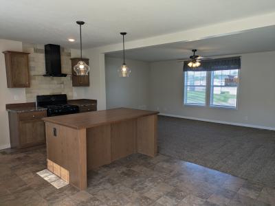 Photo 5 of 13 of home located at 124 Taylor Ct Davison, MI 48423