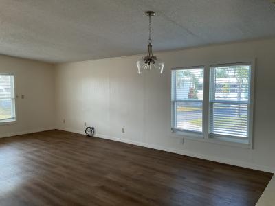Photo 3 of 20 of home located at 3901 Bahia Vista St. #420 Sarasota, FL 34232