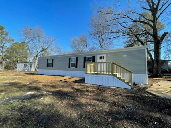 Photo 1 of 2 of home located at 200 Fairlane Dr Lot 2200 Rossville, GA 30741