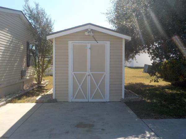 2000 Fleetwood Carriage Hill Mobile Home