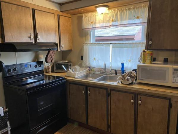 1979 REDMAN Mobile Home