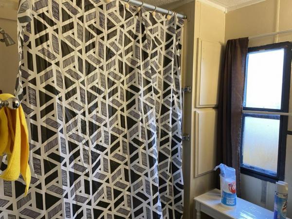 1979 REDMAN Mobile Home