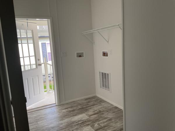 2025 Jacobsen 45217B Mobile Home