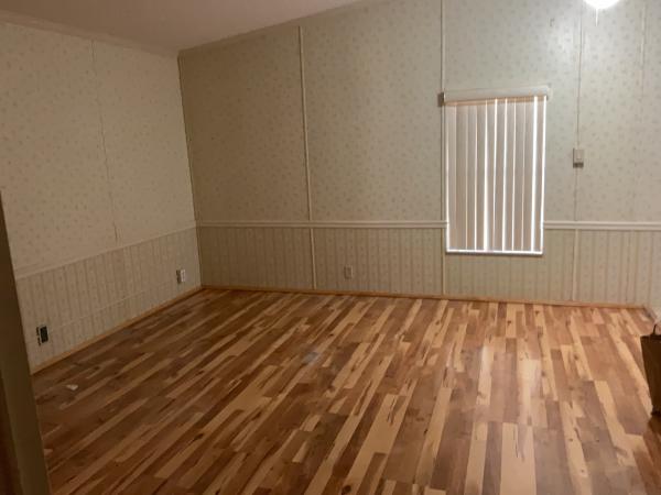 1986 Palm 124 Mobile Home