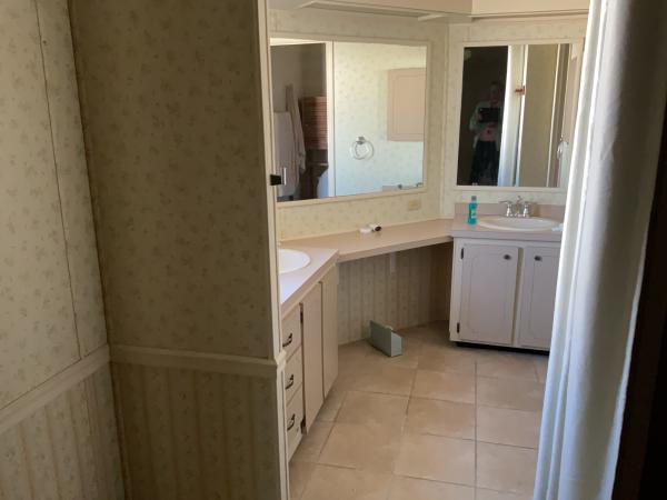 1986 Palm 124 Mobile Home