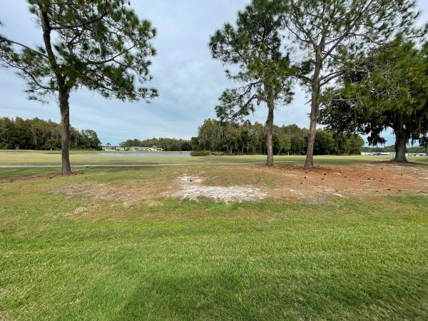 Photo 1 of 2 of home located at 9333 Top Flight Drive Lot 652 Lakeland, FL 33810