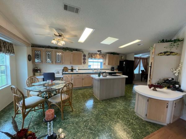 1994 Palm Harbor Mobile Home