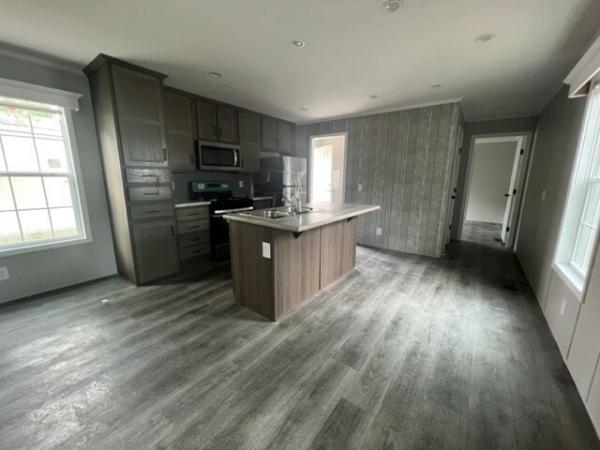 2023 Champion RA1670291F Mobile Home