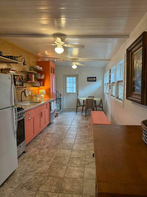 1987 Ledgerwood PT Mobile Home